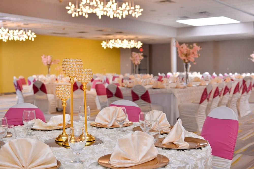 Holiday Inn Dallas-Richardson By Ihg Екстер'єр фото